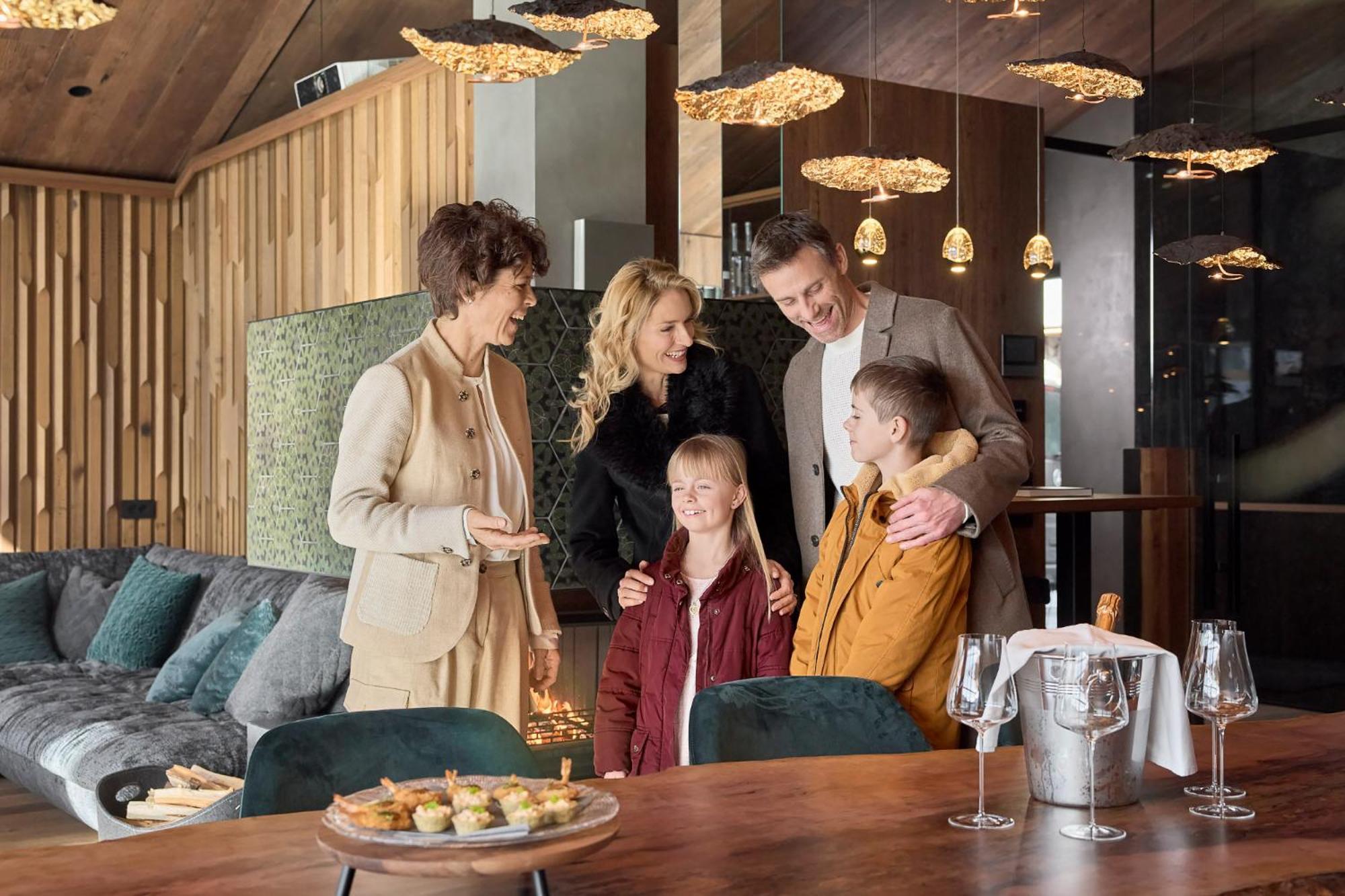 Luxury Chalet Vilaiet 오르띠세이 외부 사진