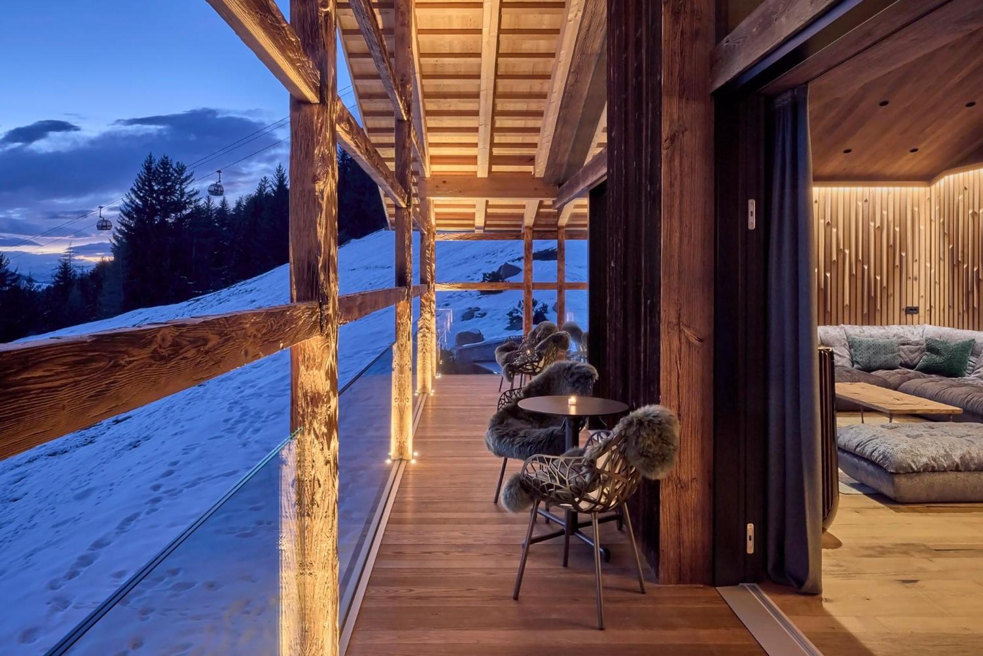 Luxury Chalet Vilaiet 오르띠세이 외부 사진
